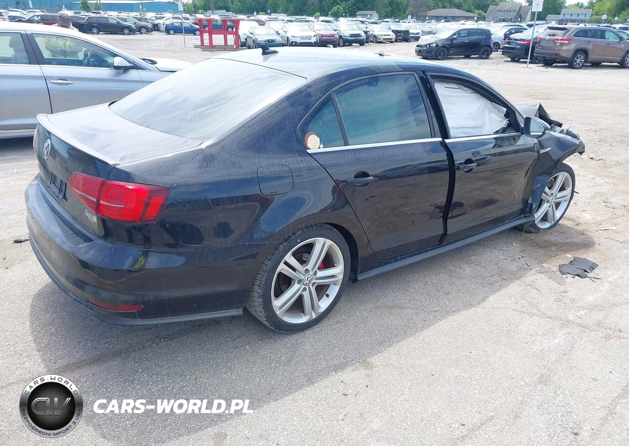 2016 Volkswagen Jetta 2.0T Gli Se VIN:3VW4S7AJ8GM392712 - 4