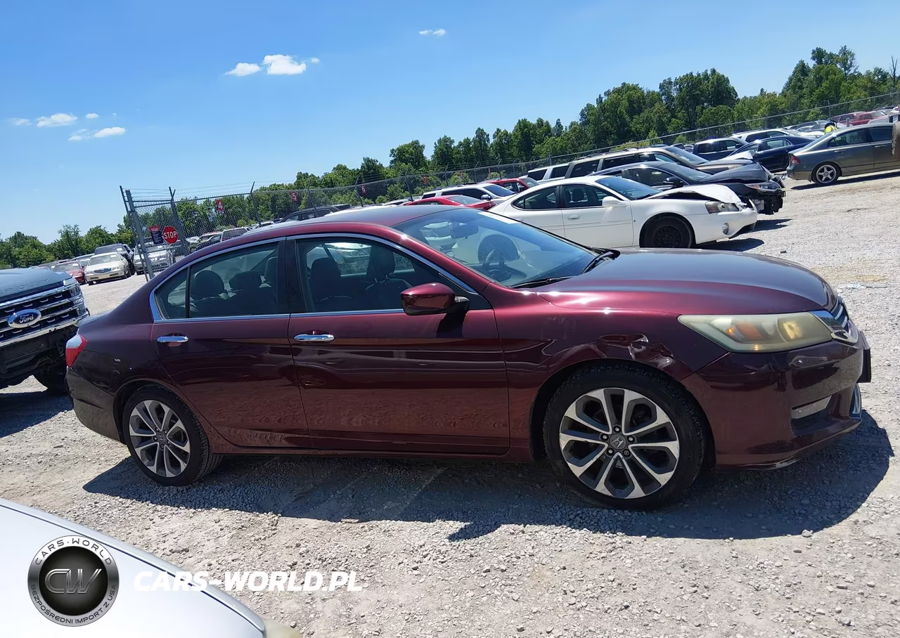 2015 Honda Accord Sport VIN:1HGCR2F52FA017792 - 13