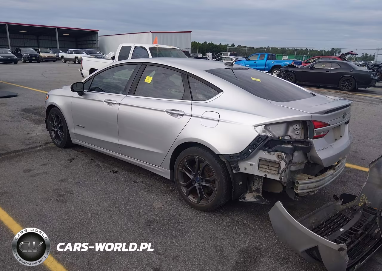 2018 Ford Fusion Hybrid Se VIN:3FA6P0LU1JR120661 - 3