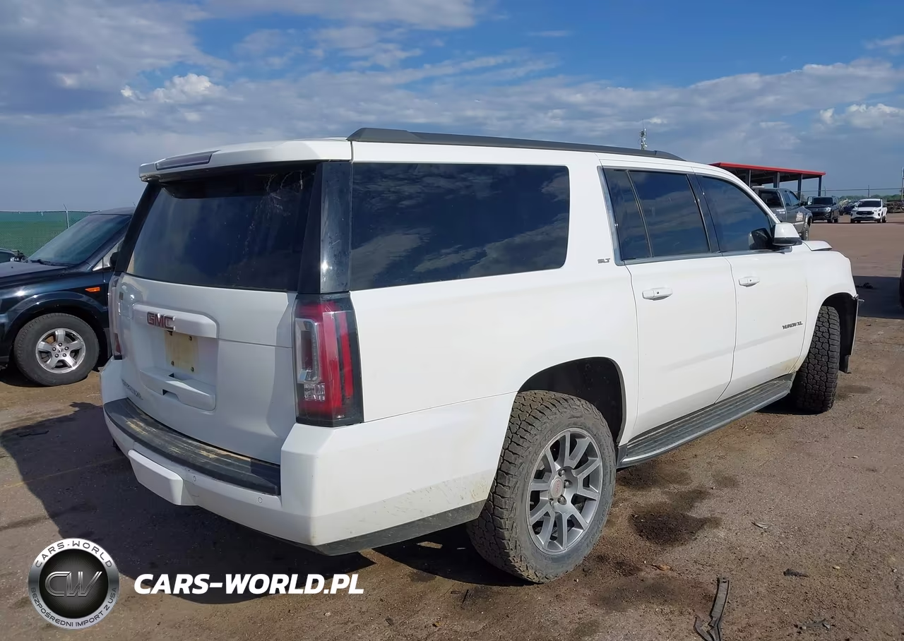 2017 GMC Yukon Xl Slt VIN:1GKS2GKC5HR193759 - 4