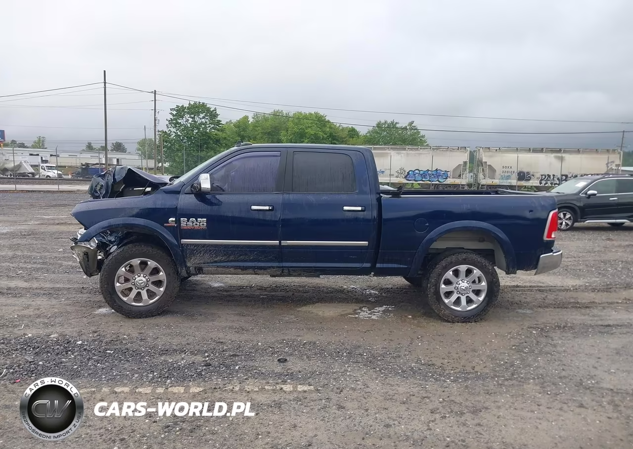 2013 Ram 2500 Laramie VIN:3C6UR5FLXDG614844 - 14