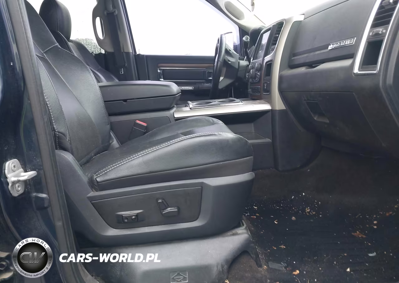 2013 Ram 2500 Laramie VIN:3C6UR5FLXDG614844 - 5