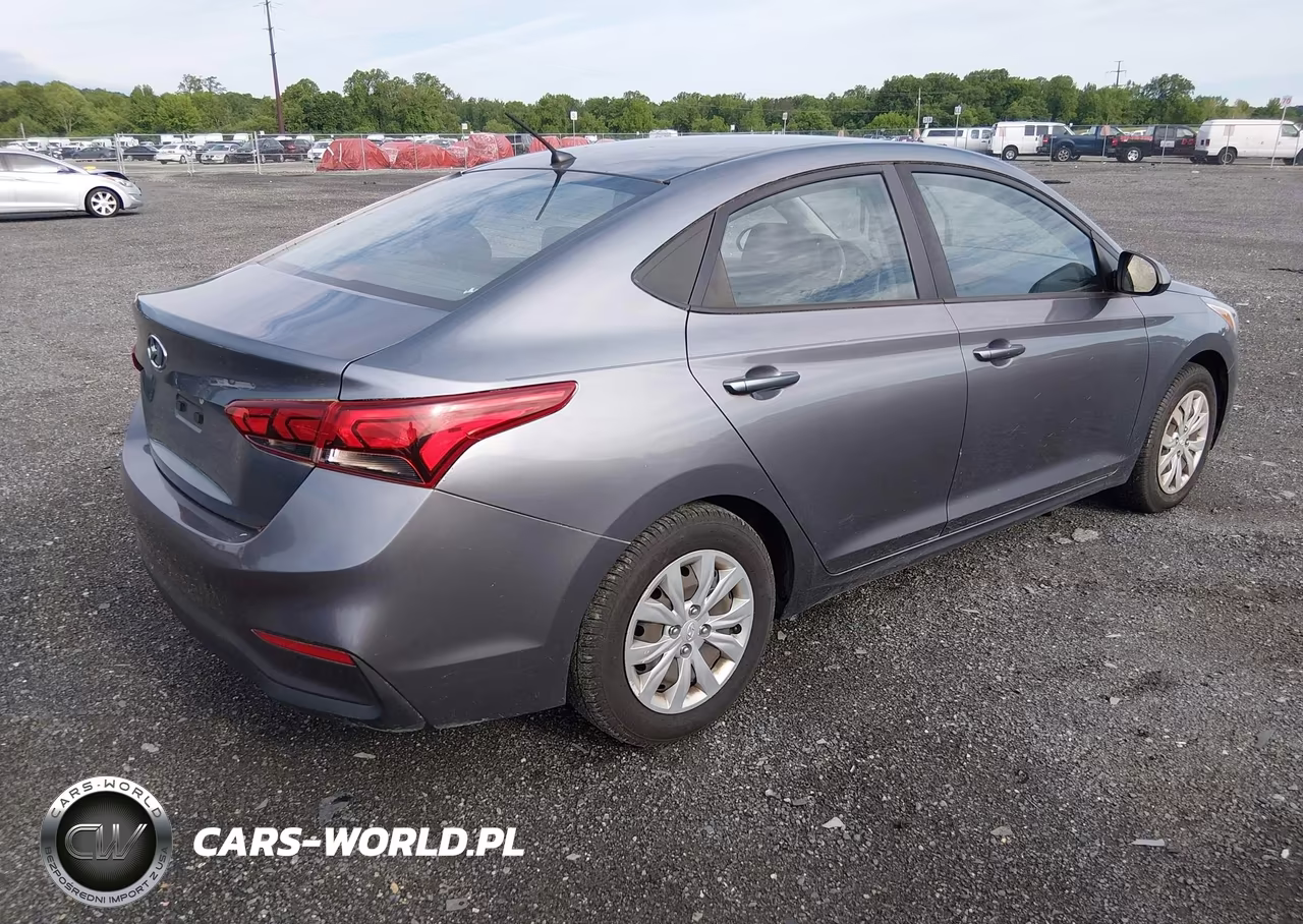 2019 Hyundai Accent Se VIN:3KPC24A31KE062976 - 4
