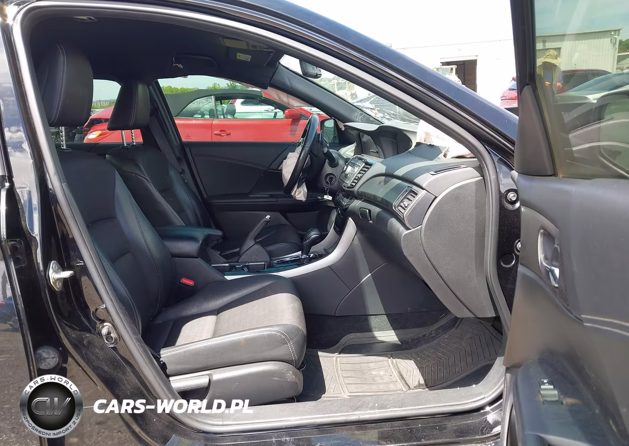 2017 Honda Accord Sport VIN:1HGCR2F57HA072368 - 5
