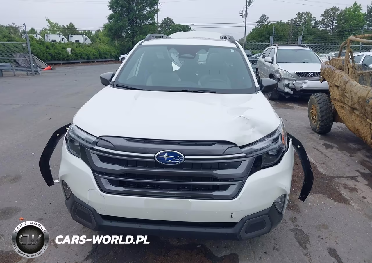 2025 Subaru Forester Limited VIN:JF2SLDRC1SH573077 - 12