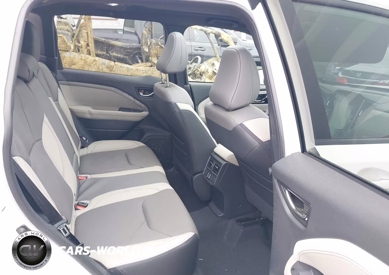 2025 Subaru Forester Limited VIN:JF2SLDRC1SH573077 - 8