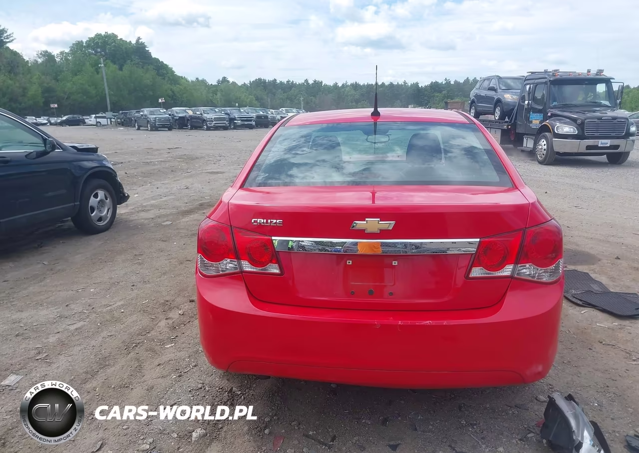 2014 Chevrolet Cruze Ls Auto VIN:1G1PA5SG2E7117234 - 16
