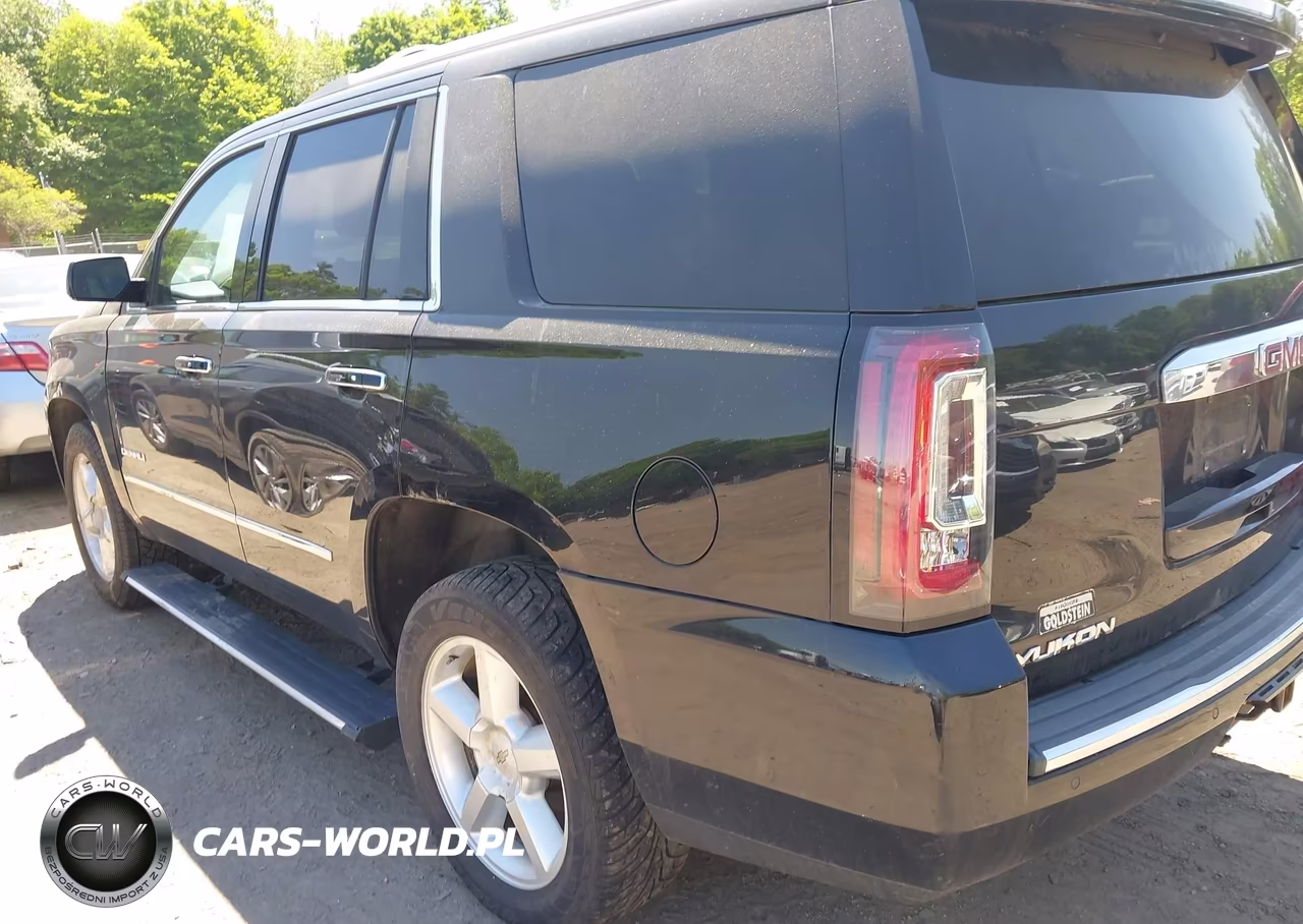 2015 GMC Yukon Denali VIN:1GKS2CKJ8FR560559 - 3
