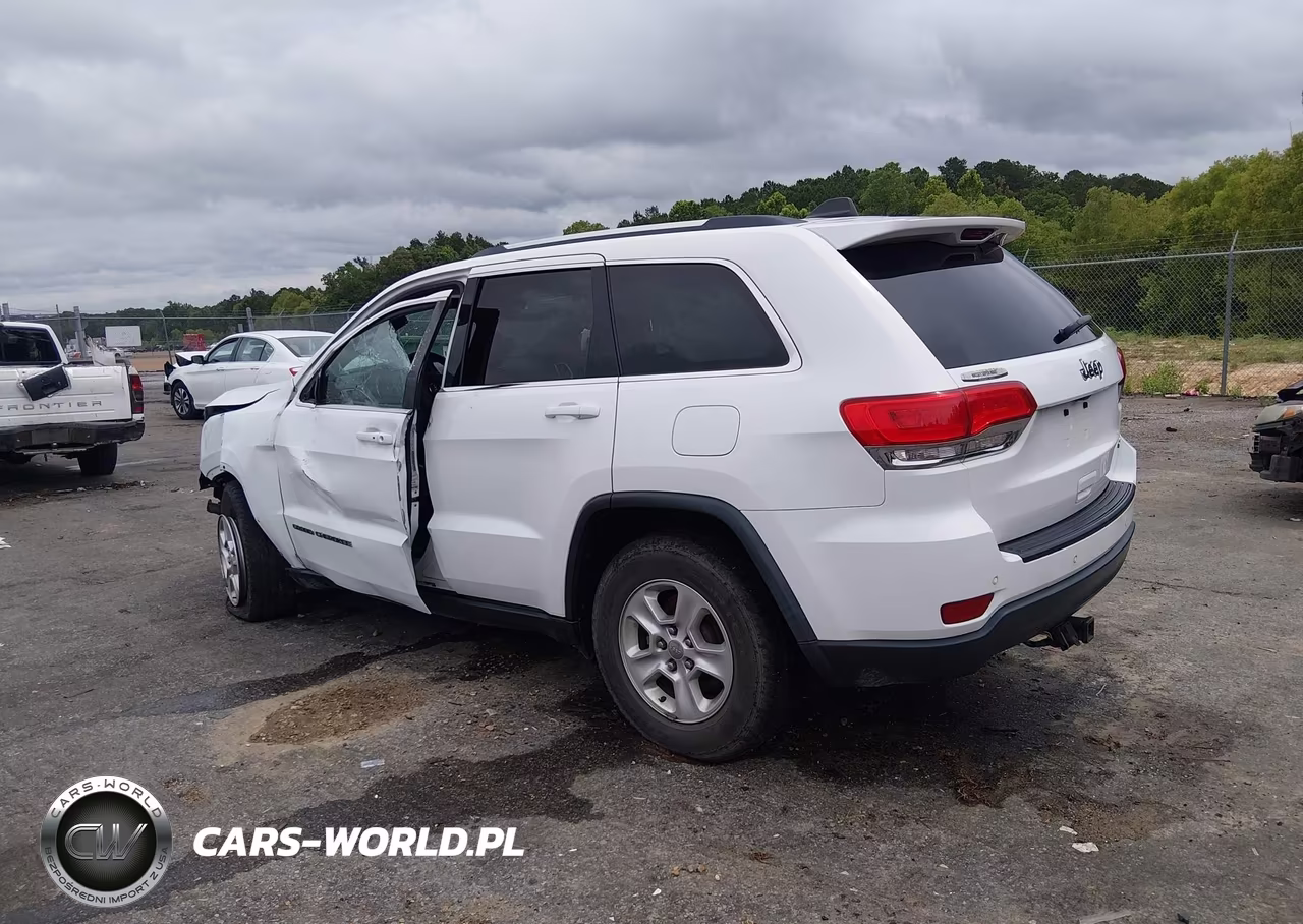 2017 Jeep Grand Cherokee Laredo 4X2 VIN:1C4RJEAG5HC664074 - 3