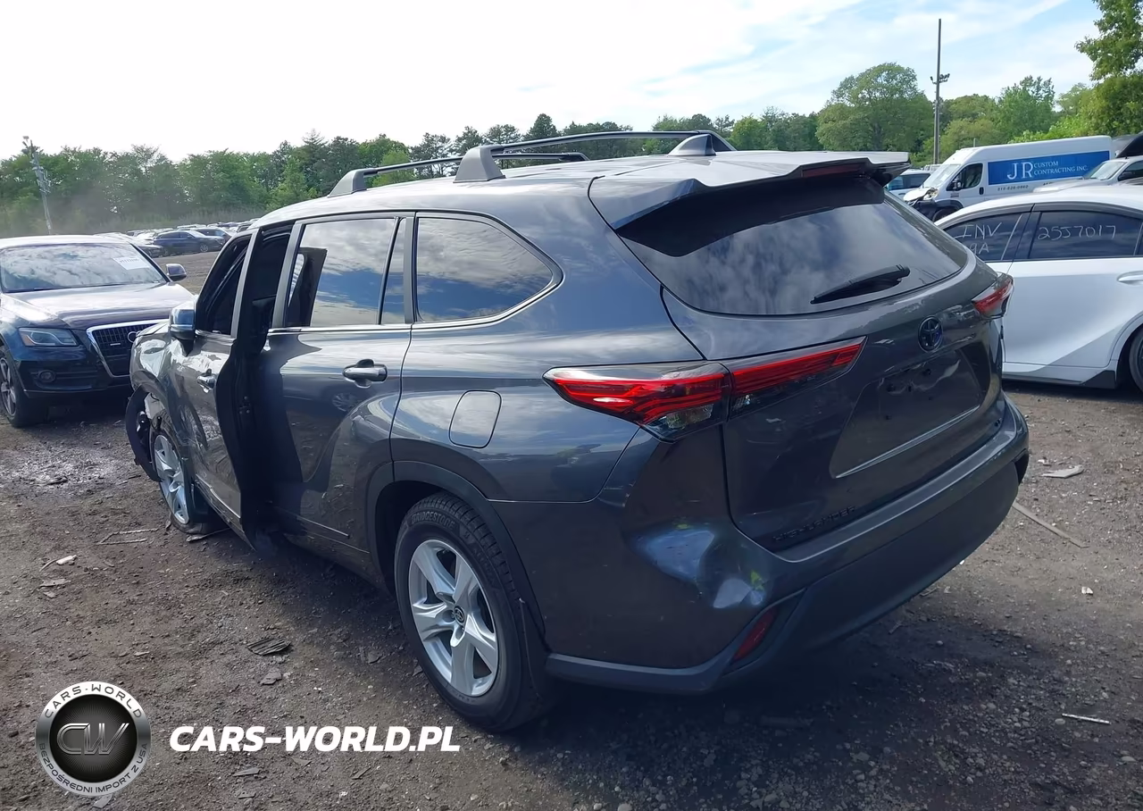 2023 Toyota Highlander Hybrid Le VIN:5TDBBRCH1PS108840 - 3