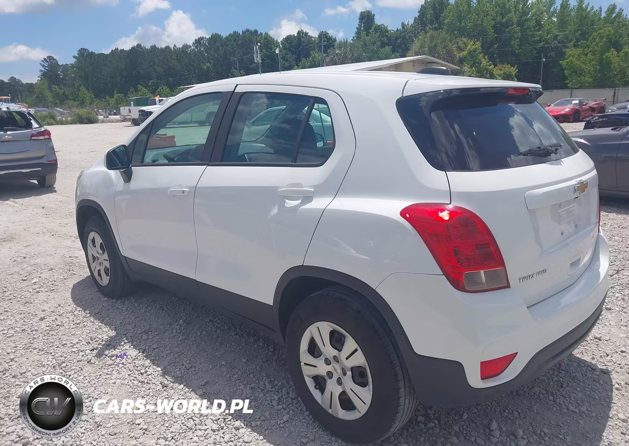 2018 Chevrolet Trax Ls VIN:KL7CJNSB7JB709565 - 3