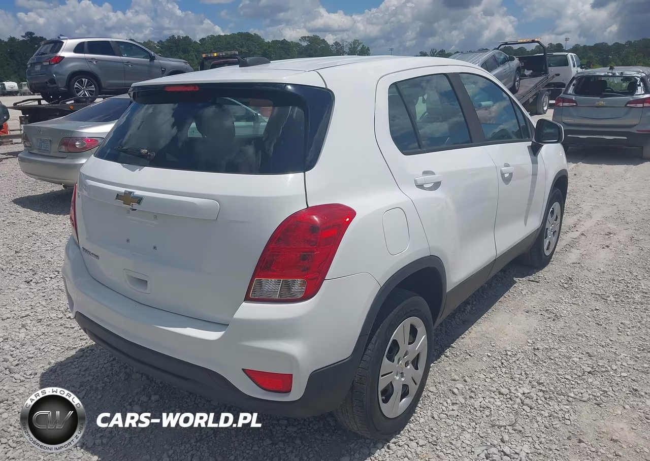 2018 Chevrolet Trax Ls VIN:KL7CJNSB7JB709565 - 4