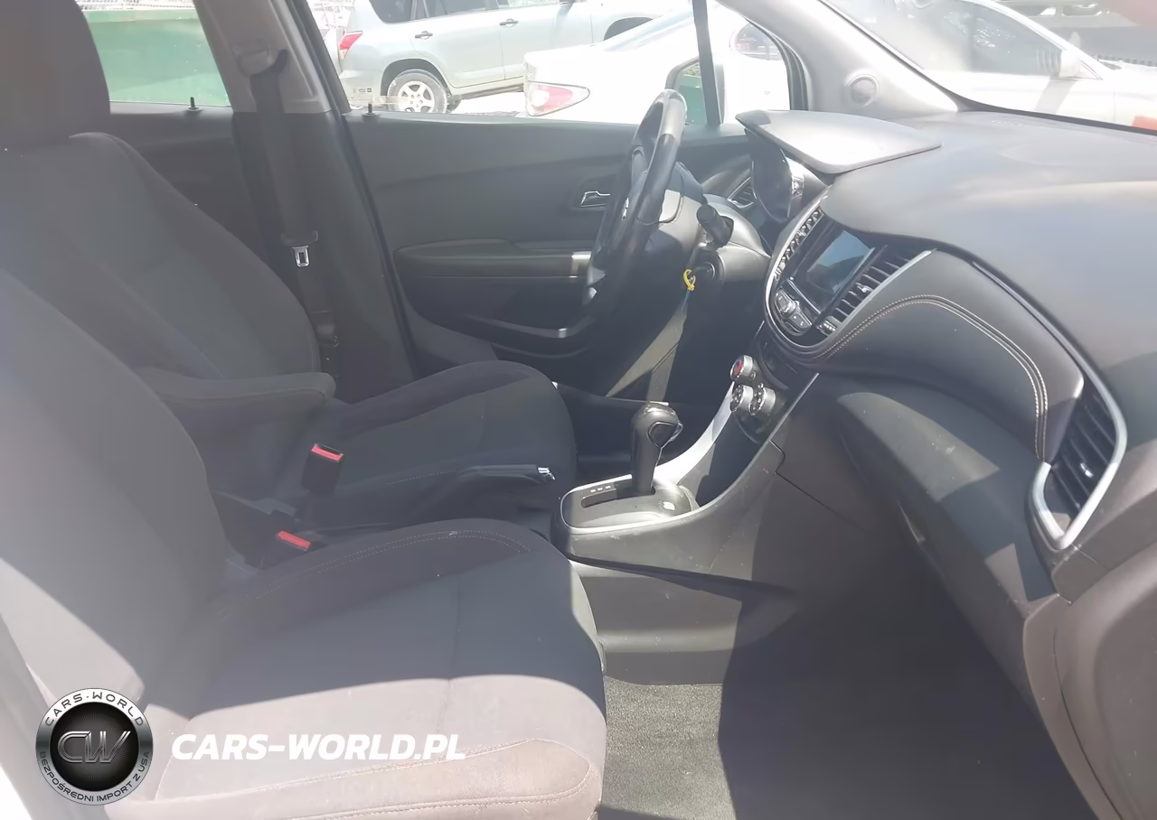 2018 Chevrolet Trax Ls VIN:KL7CJNSB7JB709565 - 5