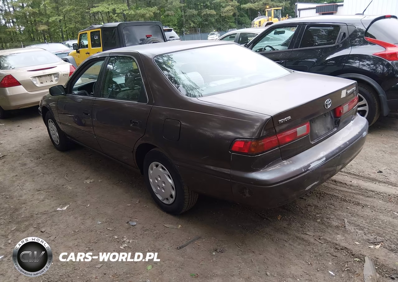 1998 Toyota Camry Le VIN:4T1BG22K4WU247369 - 3