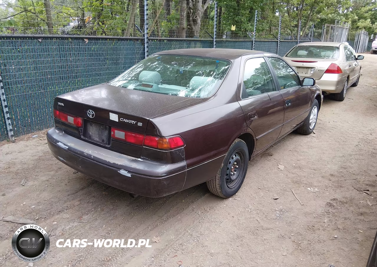 1998 Toyota Camry Le VIN:4T1BG22K4WU247369 - 4
