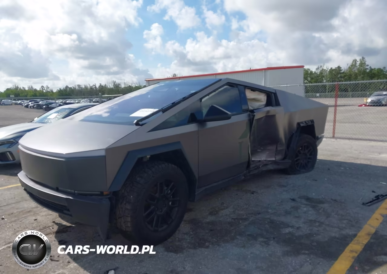 2024 Tesla Cybertruck All-Wheel Drive VIN:7G2CEHED0RA055582 - 2