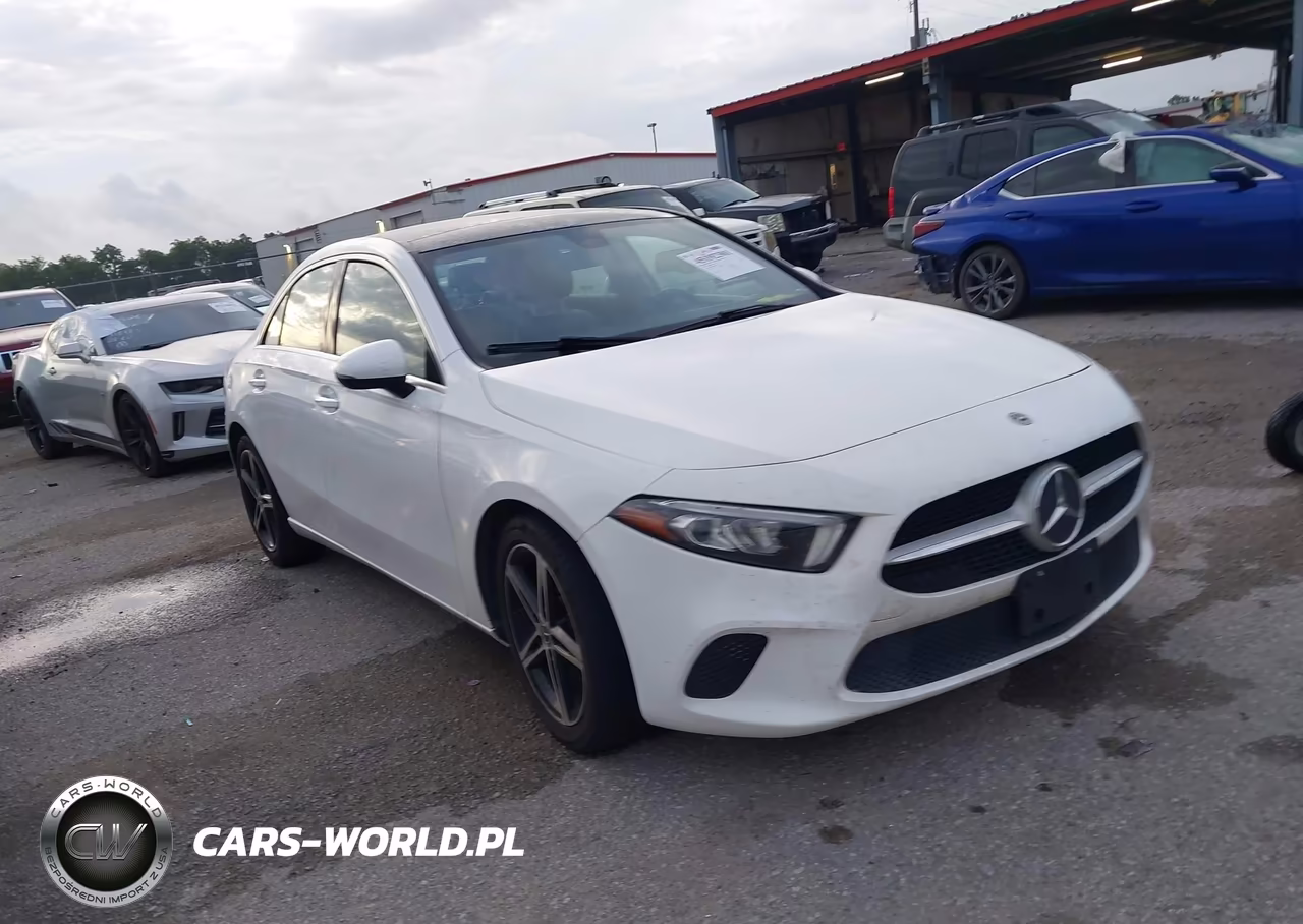 2019 Mercedes-Benz A 220