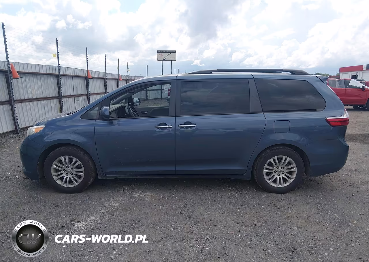 2015 Toyota Sienna Xle 8 Passenger VIN:5TDYK3DCXFS684953 - 14