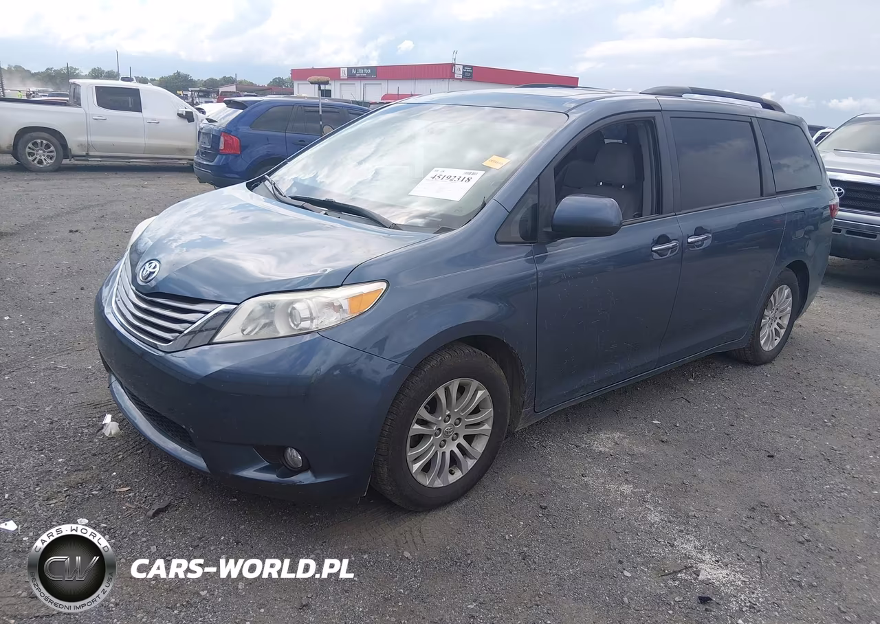 2015 Toyota Sienna Xle 8 Passenger VIN:5TDYK3DCXFS684953 - 2