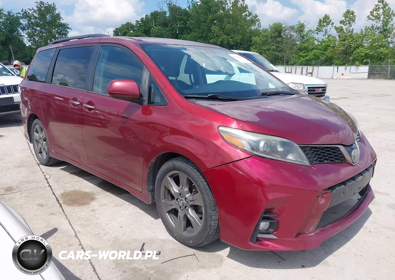 2019 Toyota Sienna Se 8 Passenger