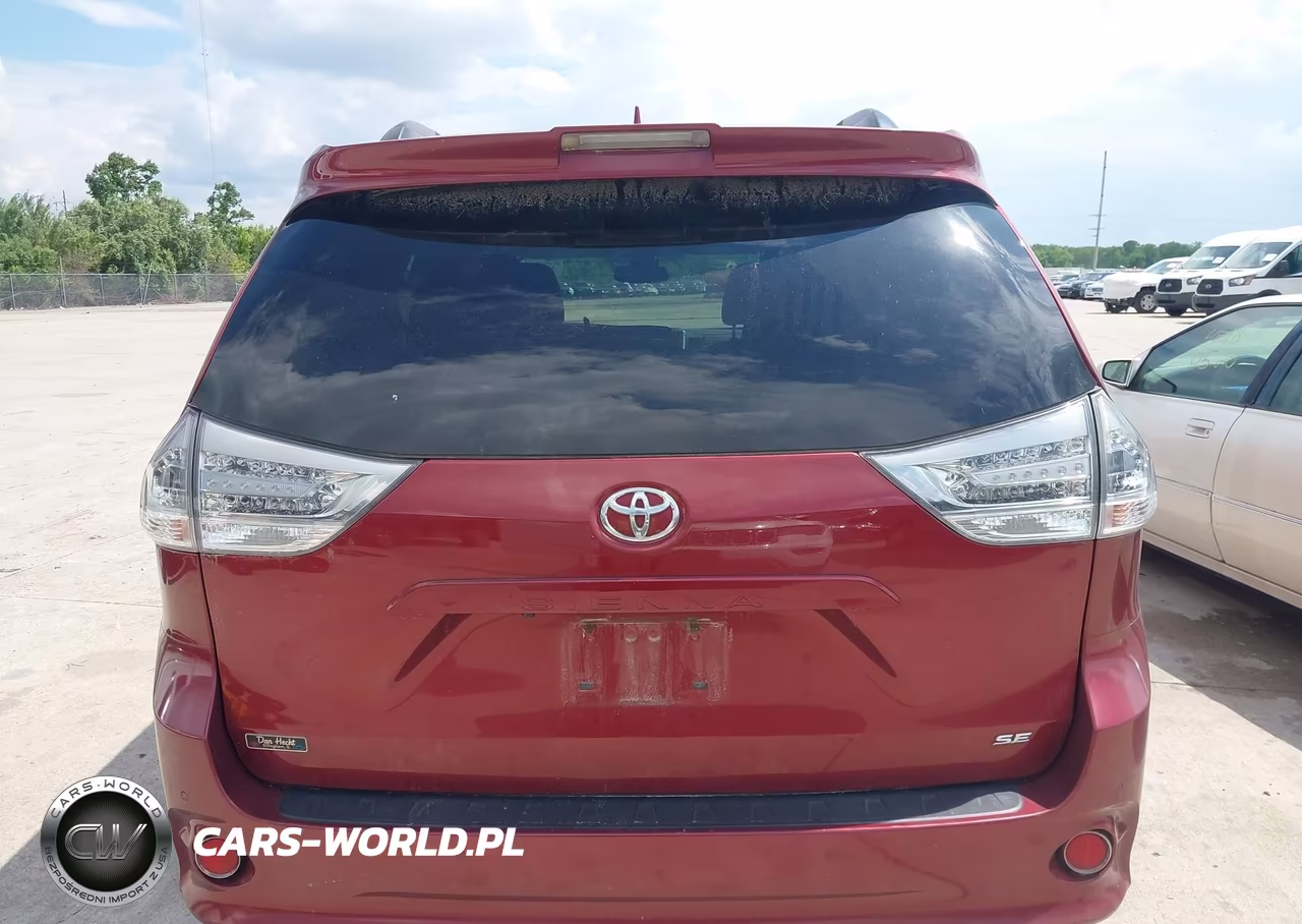 2019 Toyota Sienna Se 8 Passenger VIN:5TDXZ3DC2KS985198 - 16