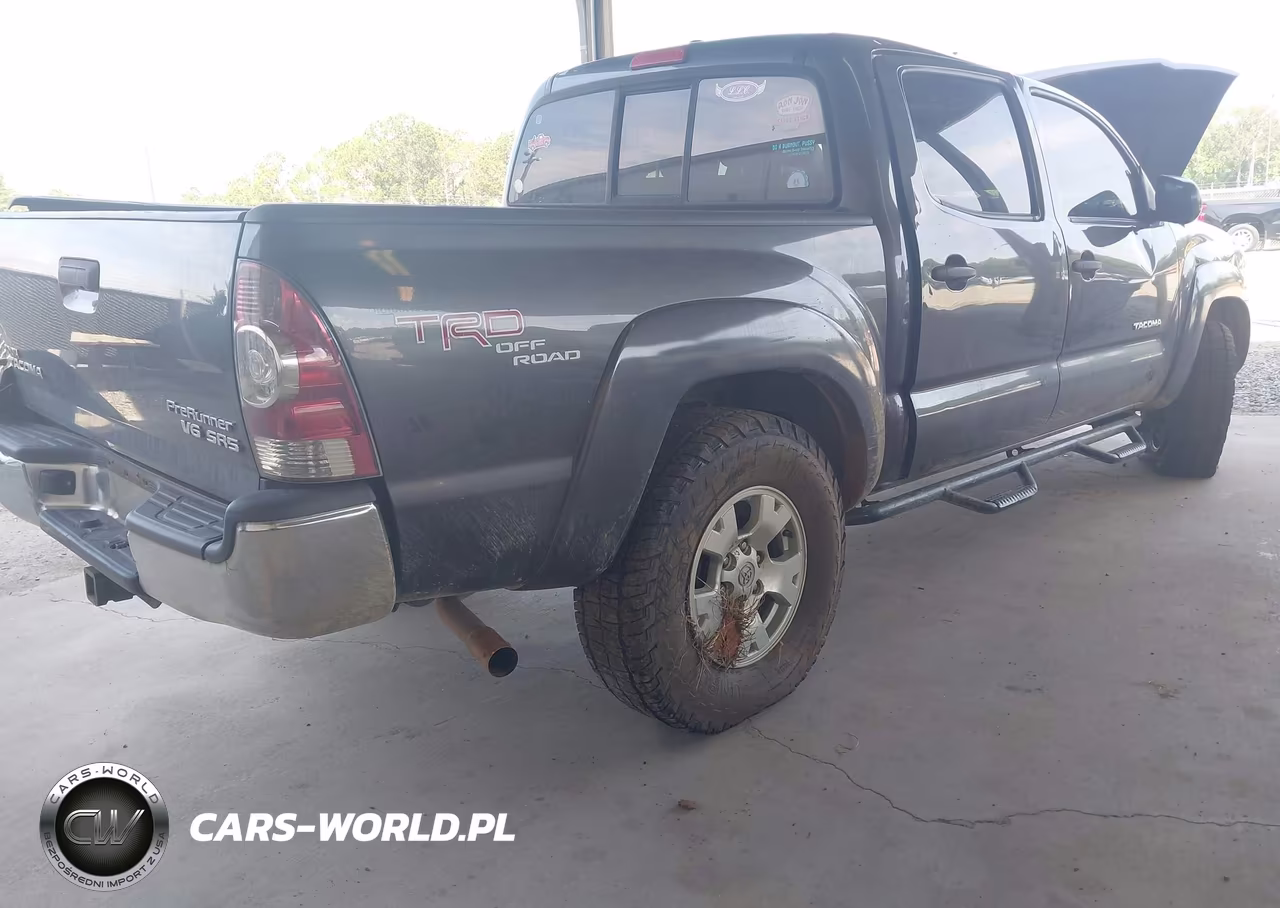 2010 Toyota Tacoma Prerunner V6 VIN:5TEJU4GN8AZ711206 - 4