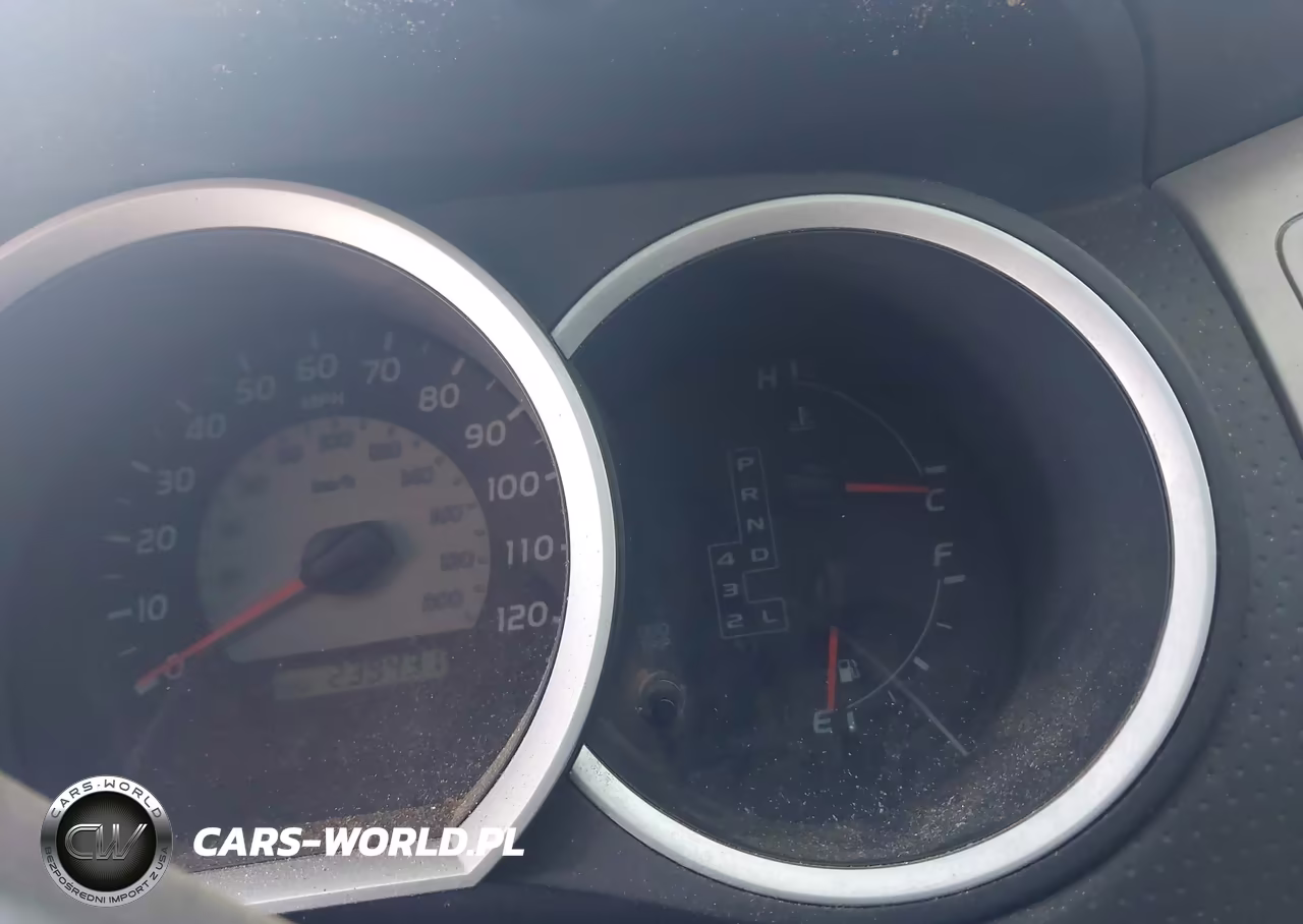 2010 Toyota Tacoma Prerunner V6 VIN:5TEJU4GN8AZ711206 - 7