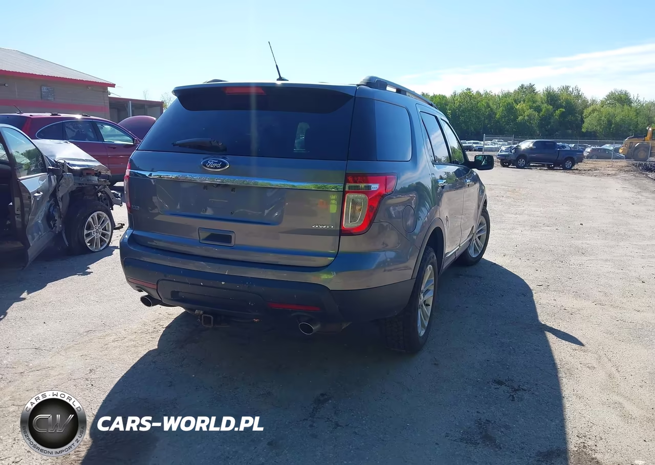 2013 Ford Explorer Xlt VIN:1FM5K8D88DGC56054 - 4