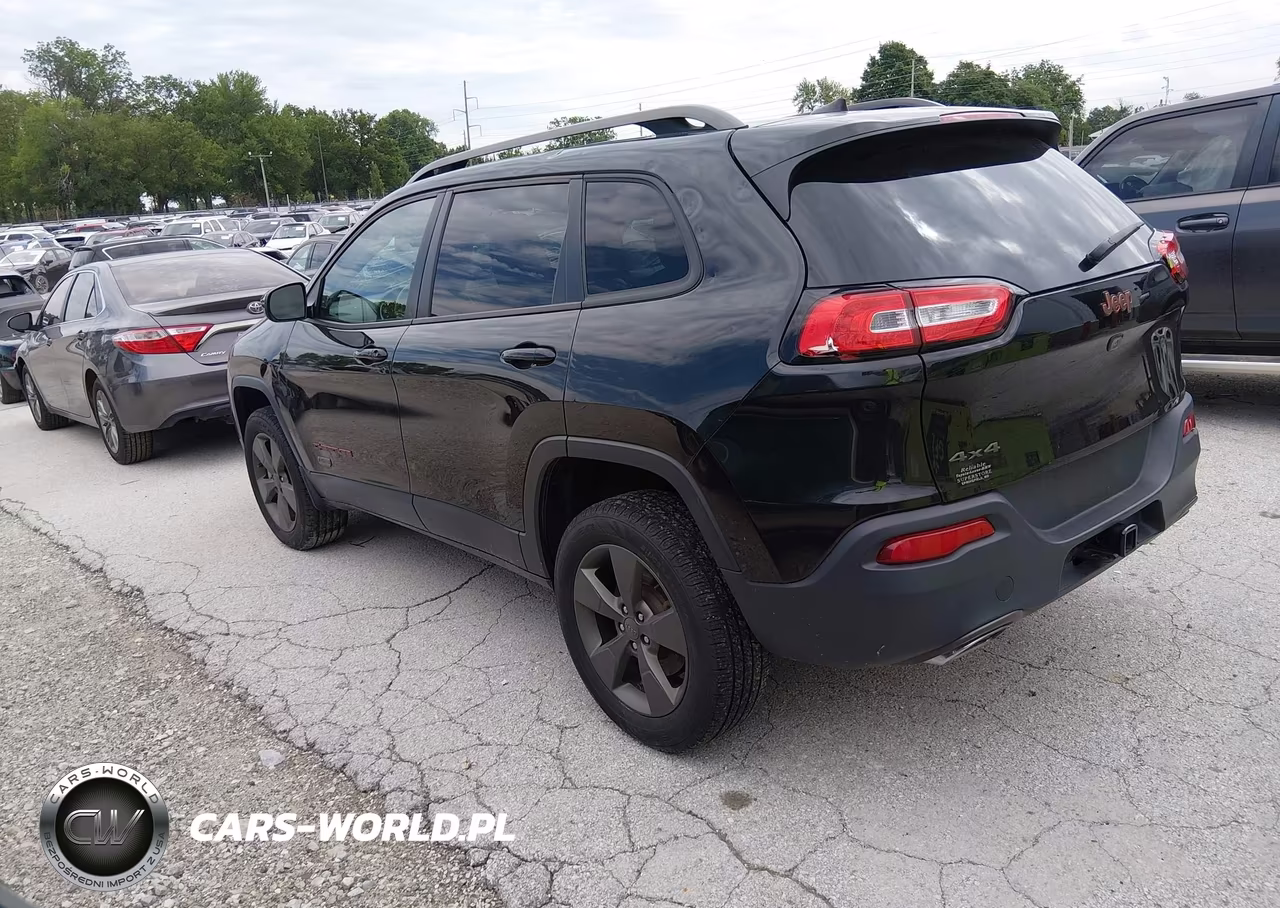2016 Jeep Cherokee 75Th Anniversary VIN:1C4PJMCS1GW305627 - 3