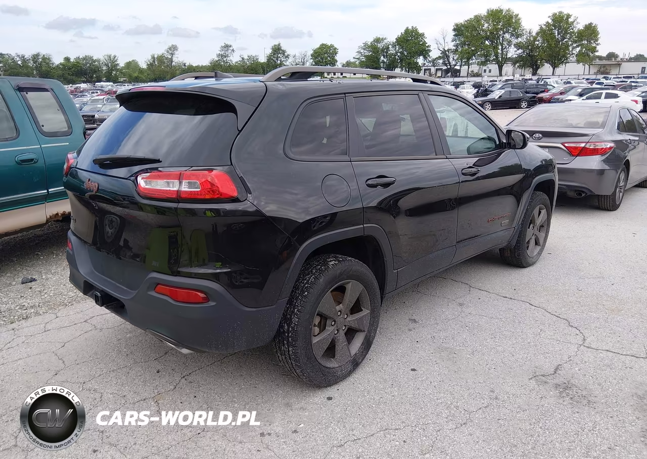 2016 Jeep Cherokee 75Th Anniversary VIN:1C4PJMCS1GW305627 - 4