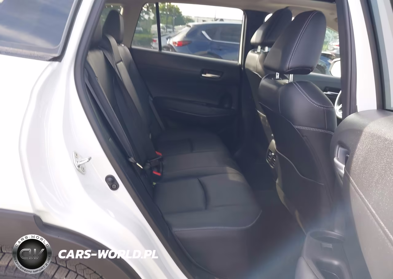 2022 Toyota Corolla Cross Xle VIN:7MUDAABG6NV028474 - 8