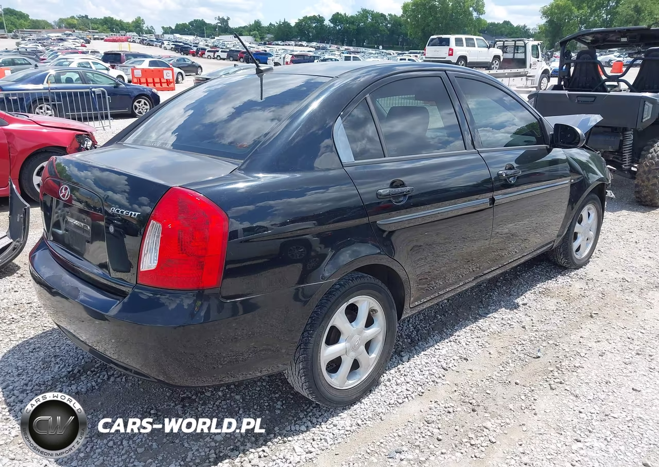 2008 Hyundai Accent Gls VIN:KMHCN46C78U236880 - 4