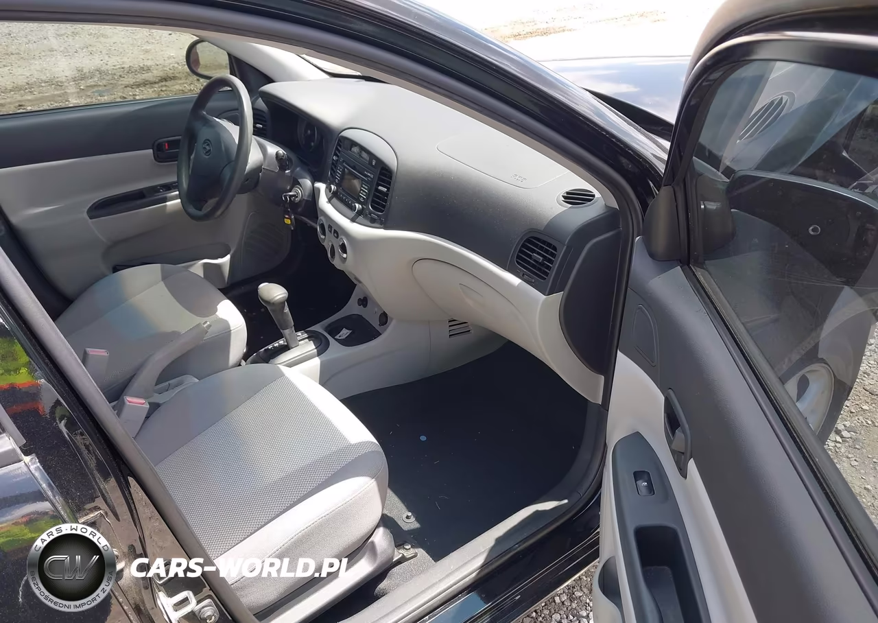 2008 Hyundai Accent Gls VIN:KMHCN46C78U236880 - 5