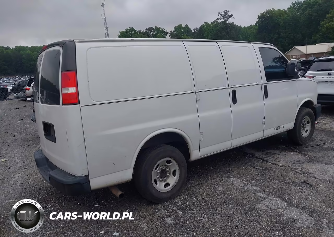 2011 Chevrolet Express 2500 Work Van VIN:1GCWGFFA3B1125855 - 4
