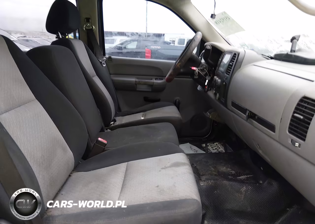 2008 Chevrolet Silverado 1500 Work Truck VIN:2GCEC13C681107210 - 5