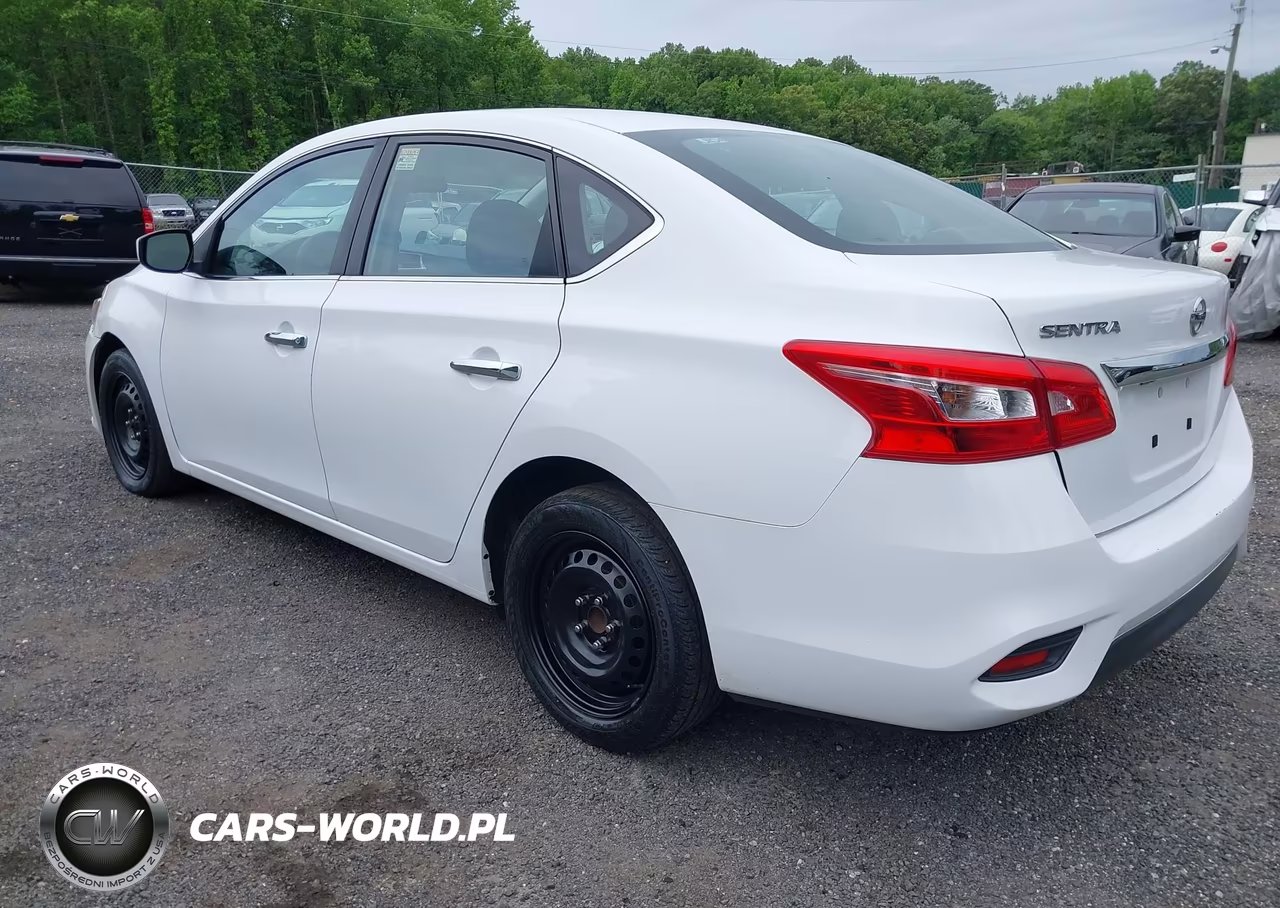 2018 Nissan Sentra S VIN:3N1AB7AP8JY320387 - 3