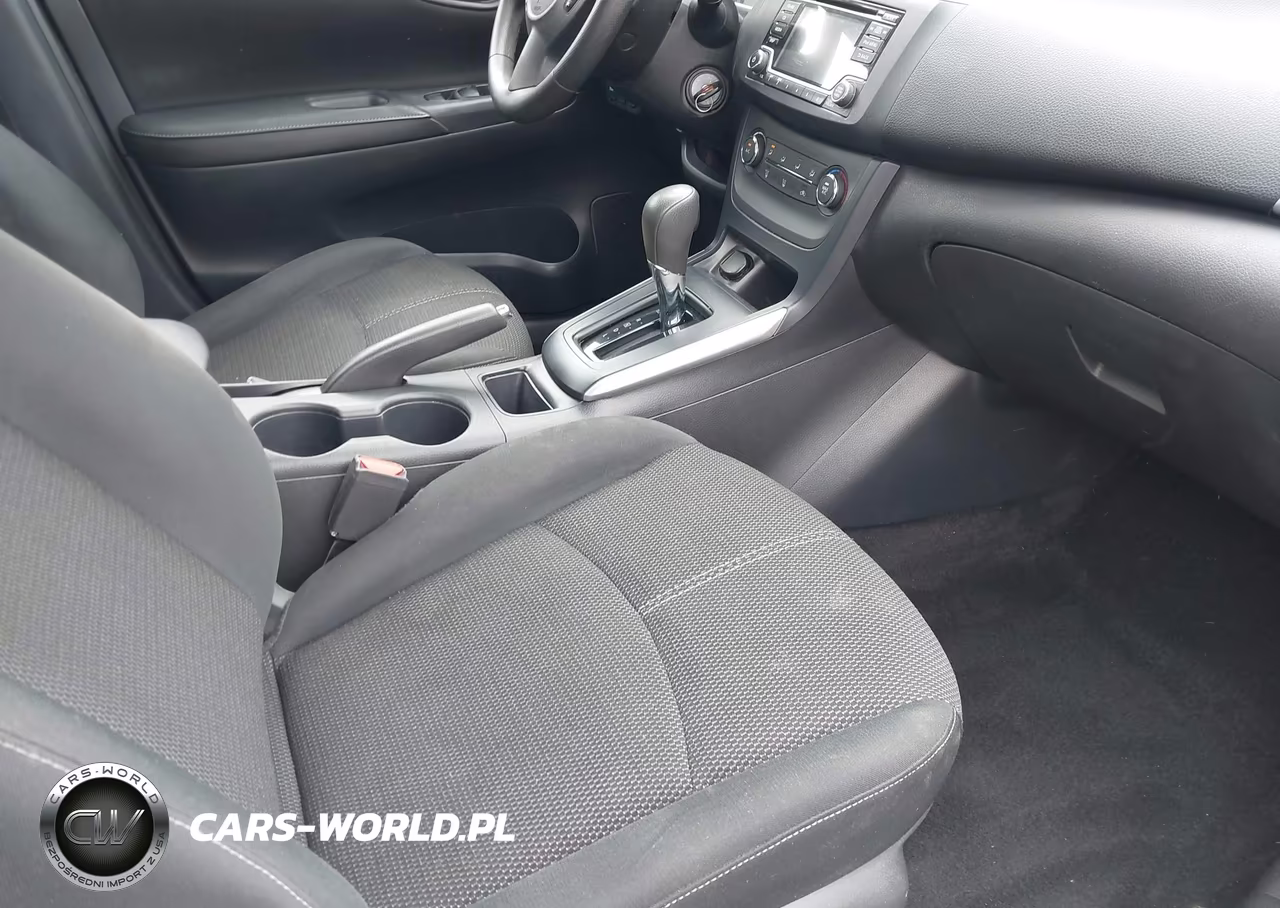 2018 Nissan Sentra S VIN:3N1AB7AP8JY320387 - 5