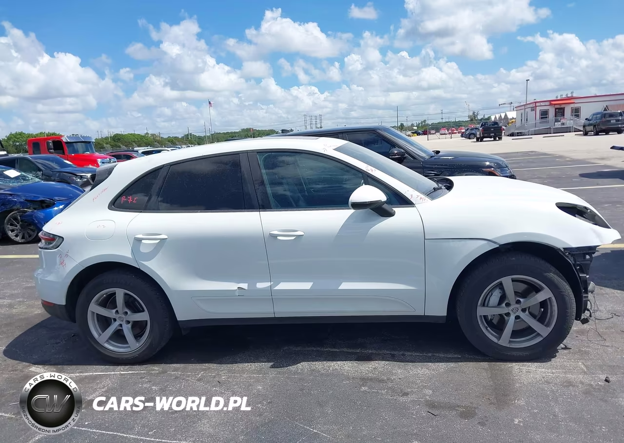 2019 Porsche Macan VIN:WP1AA2A54KLB00545 - 14