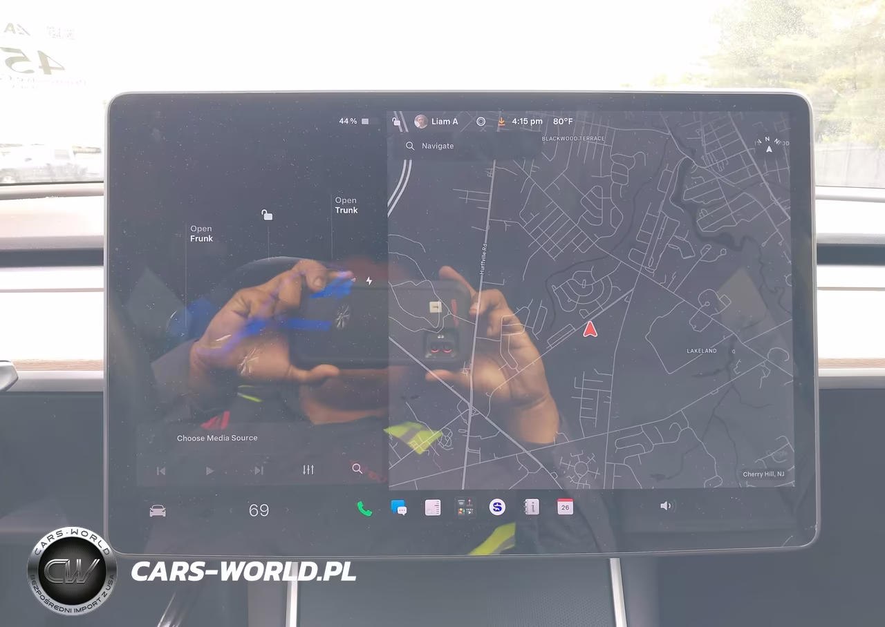 2020 Tesla Model Y Long Range Dual Motor All-Wheel Drive VIN:5YJYGDEE2LF043044 - 19