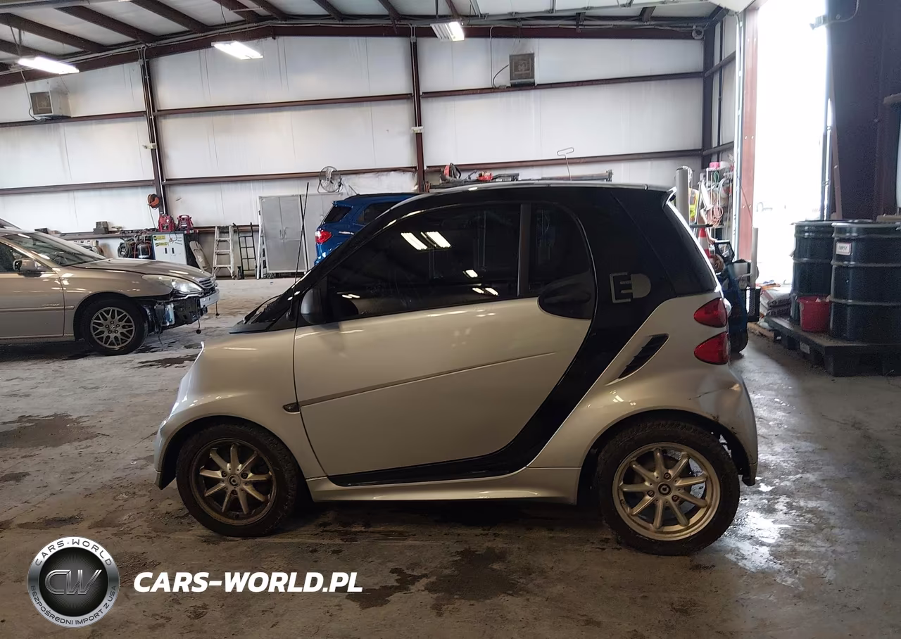 2015 Smart Fortwo Electric Drive Passion VIN:WMEEJ9AA5FK833368 - 15
