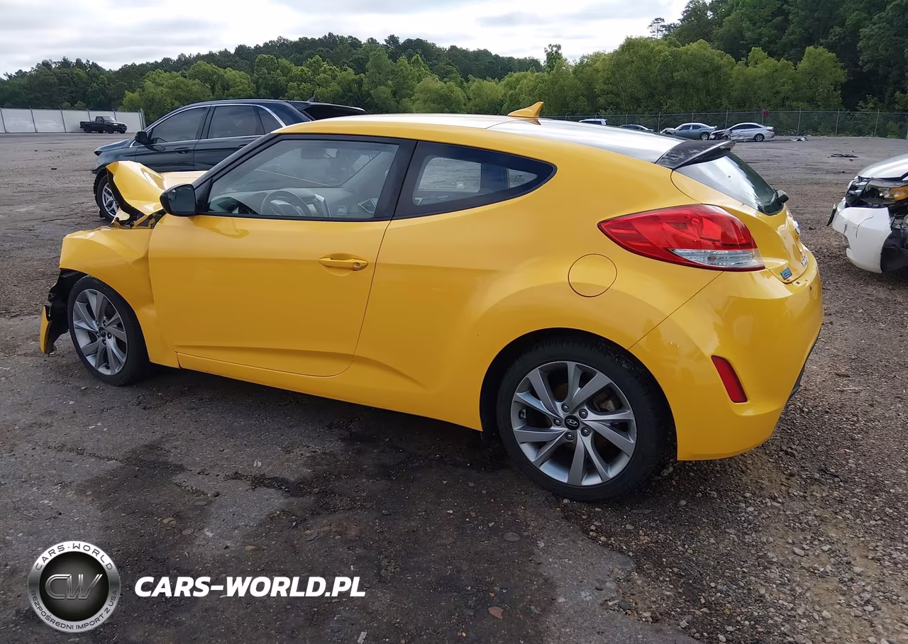 2016 Hyundai Veloster VIN:KMHTC6AD1GU290160 - 3