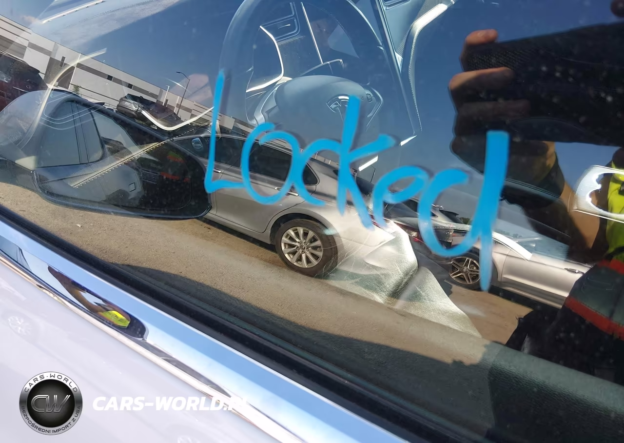2014 Tesla Model S P85D VIN:5YJSA1H25EFP67403 - 7