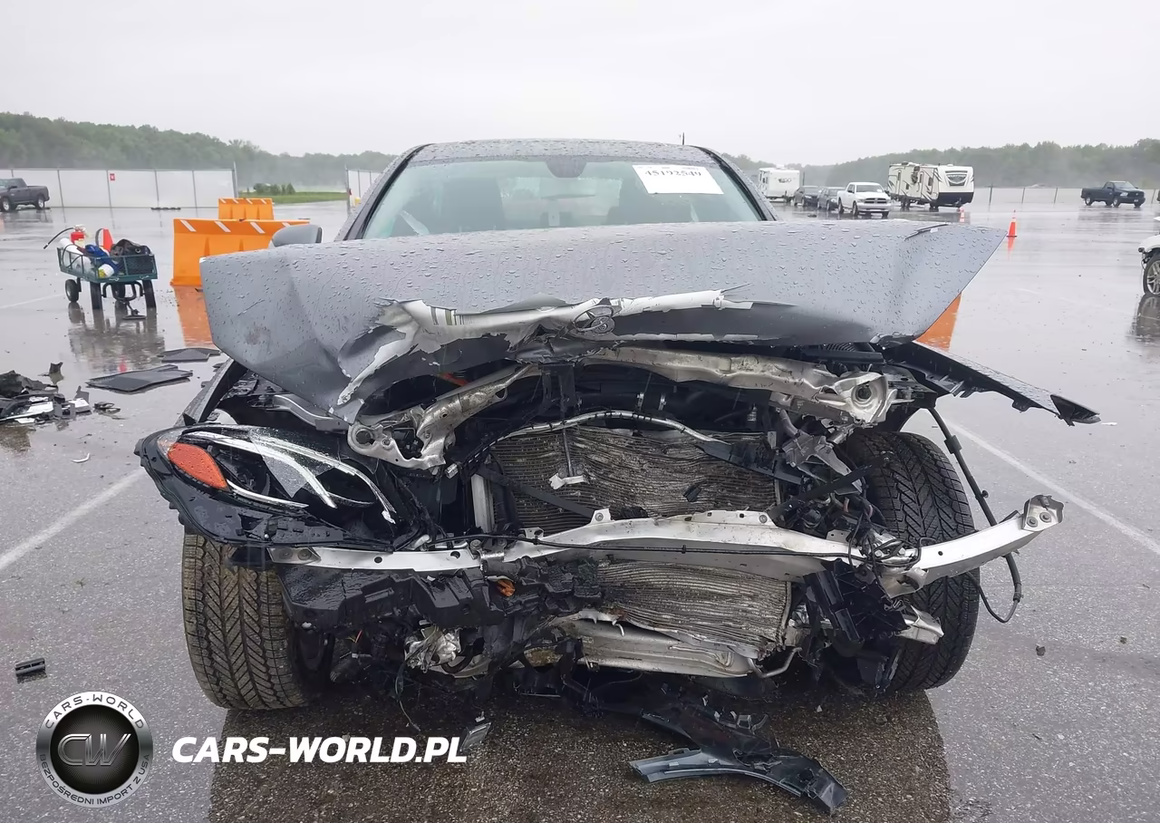 2017 Mercedes-Benz E 300 4Matic VIN:WDDZF4KB7HA137461 - 13