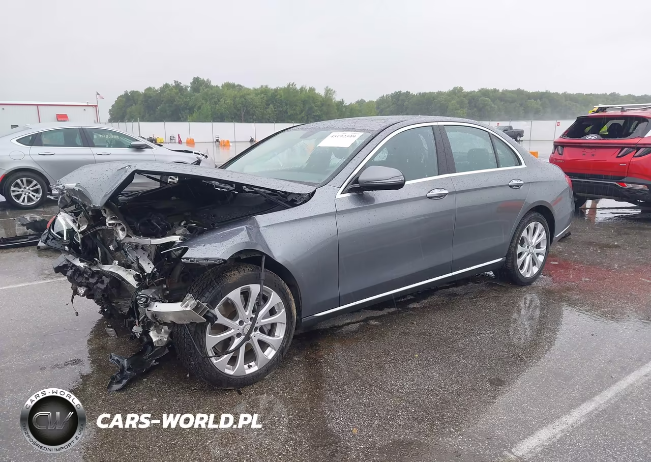 2017 Mercedes-Benz E 300 4Matic VIN:WDDZF4KB7HA137461 - 2
