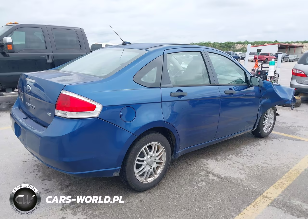 2008 Ford Focus Se VIN:1FAHP35N68W243668 - 4