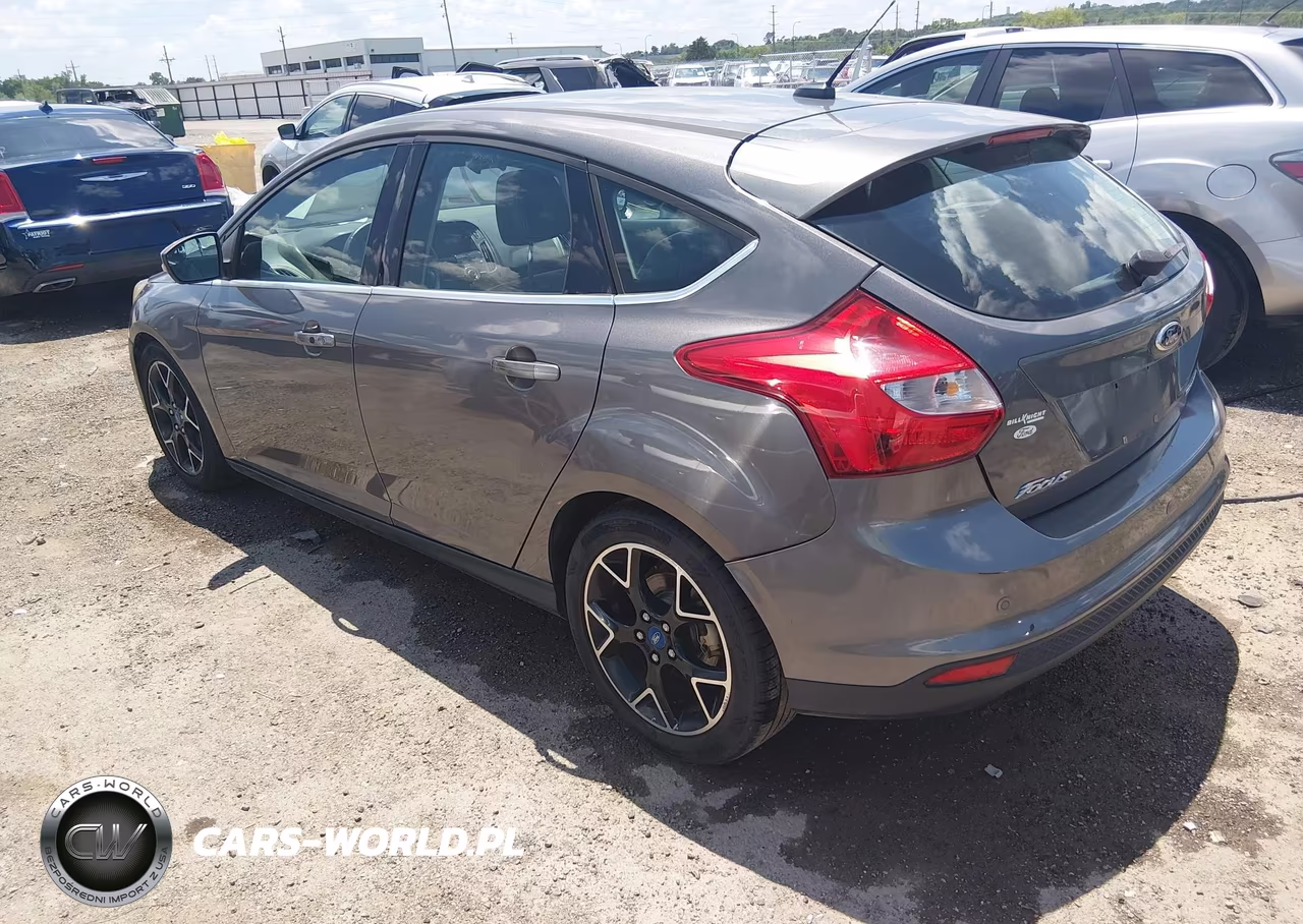 2012 Ford Focus Titanium VIN:1FAHP3N20CL236036 - 3
