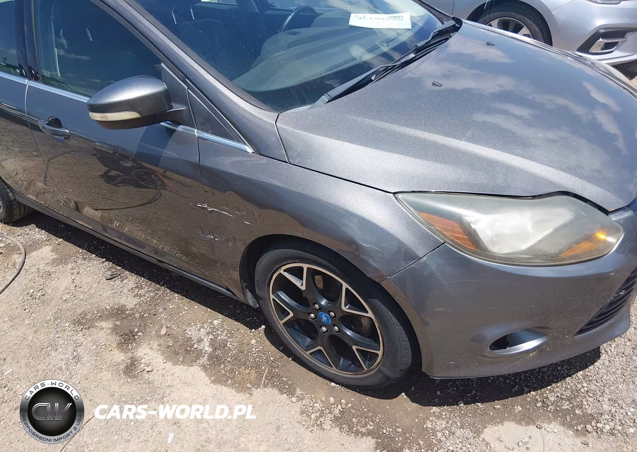 2012 Ford Focus Titanium VIN:1FAHP3N20CL236036 - 6