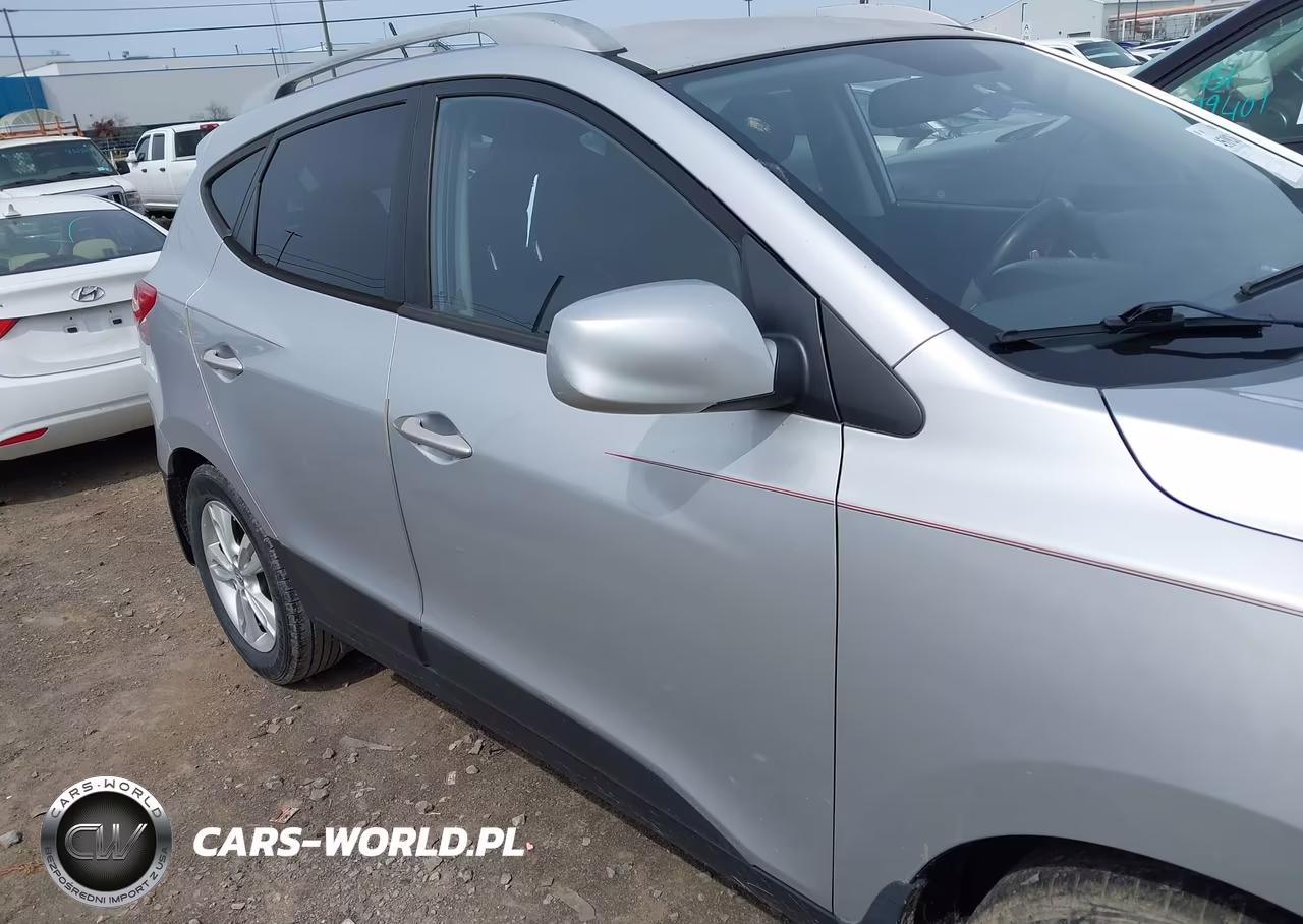 2010 Hyundai Tucson Gls VIN:KM8JUCAC4AU075633 - 13