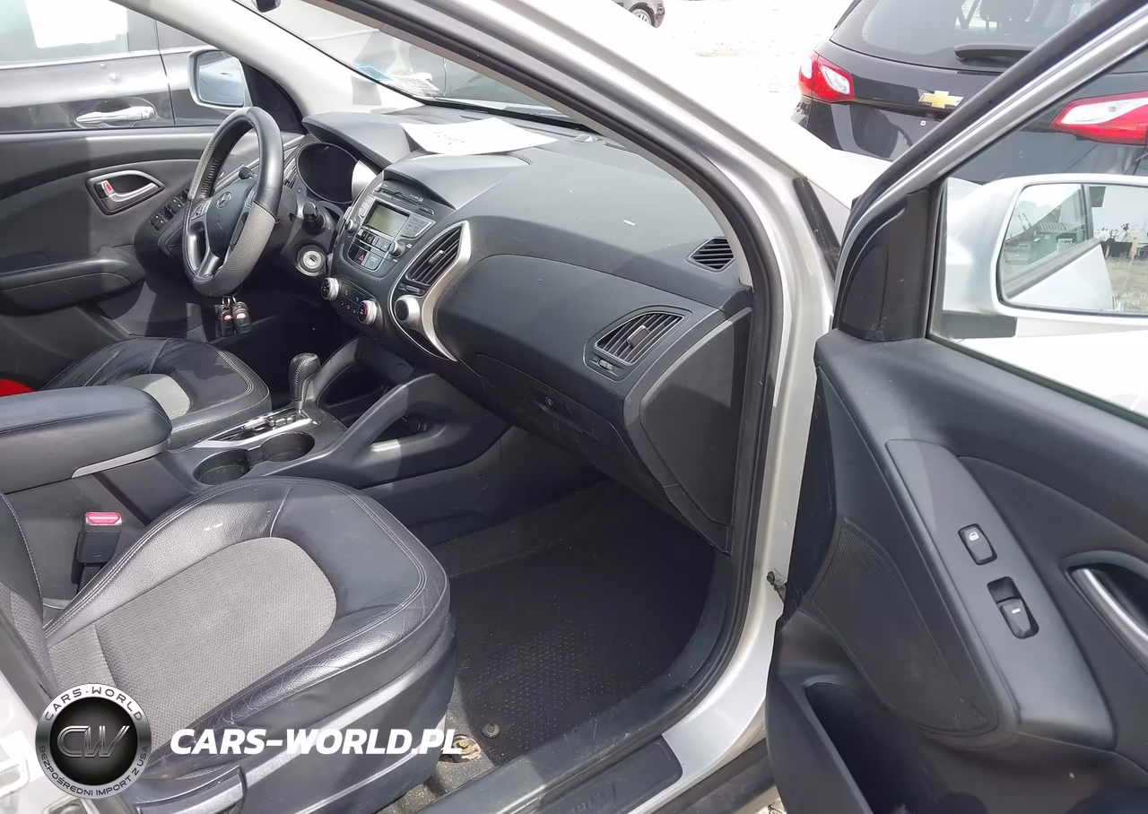 2010 Hyundai Tucson Gls VIN:KM8JUCAC4AU075633 - 5