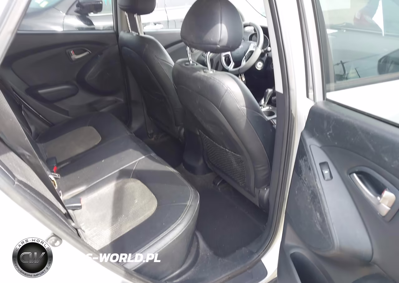 2010 Hyundai Tucson Gls VIN:KM8JUCAC4AU075633 - 8